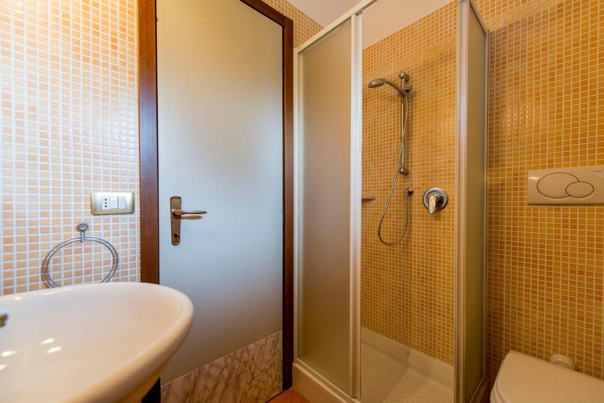 Italianflat - Peschiera Residence Пескьера-дель-Гарда Экстерьер фото