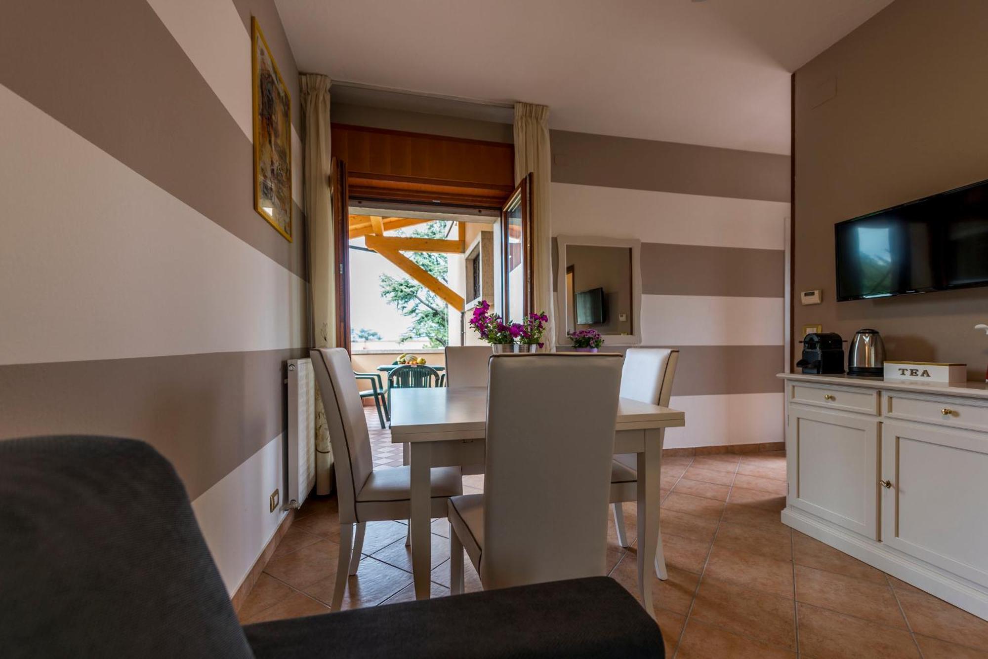 Italianflat - Peschiera Residence Пескьера-дель-Гарда Экстерьер фото